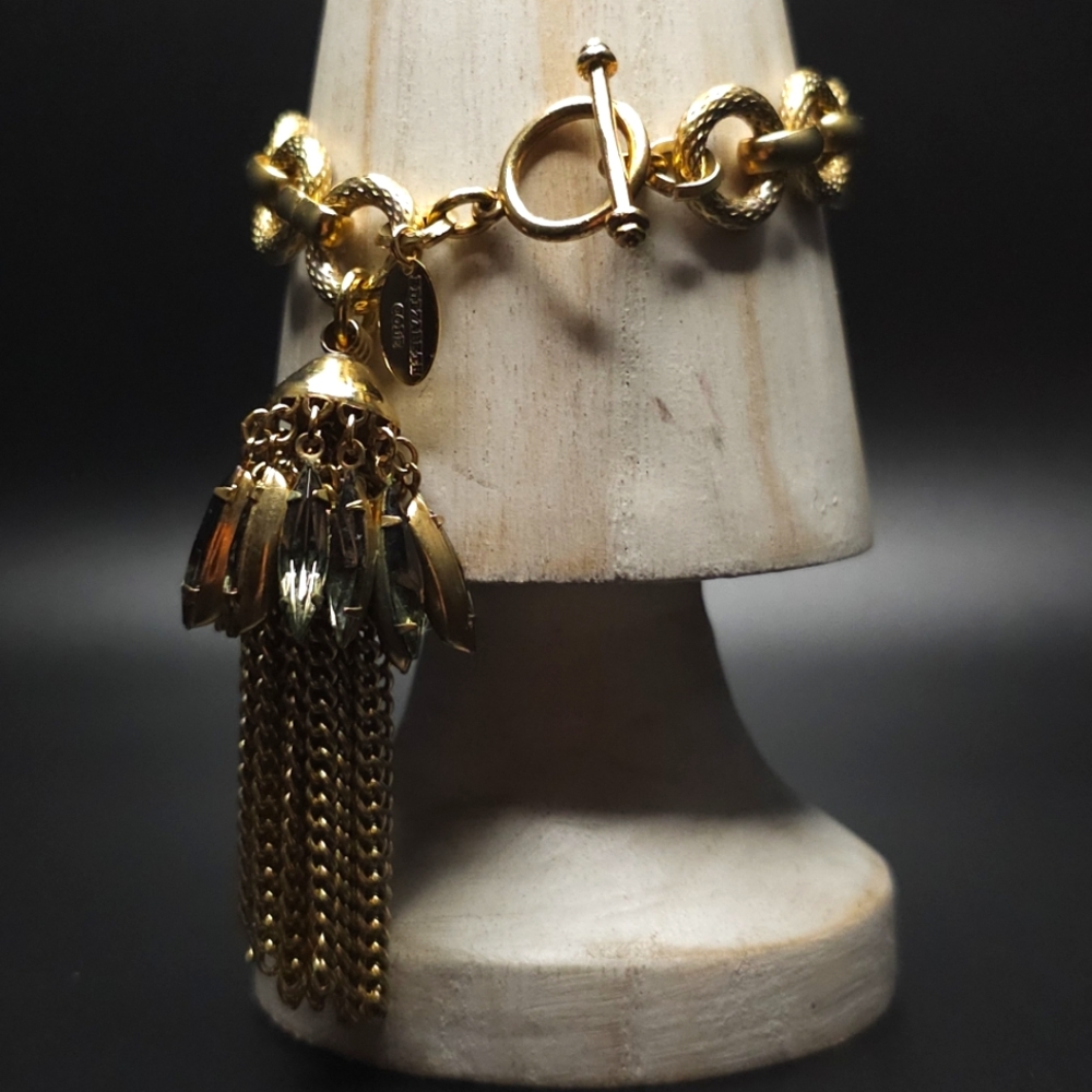 RARE 2016 Elizabeth Cole 24K antique gold plated chain link bracelet.
